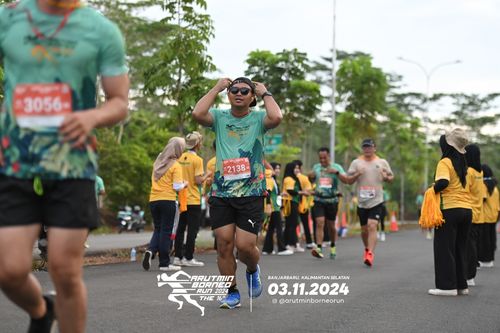 Race photo from Arutmin Borneo Run 2024