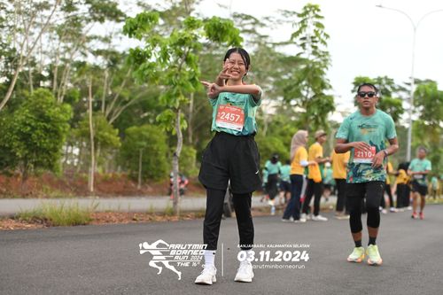 Race photo from Arutmin Borneo Run 2024