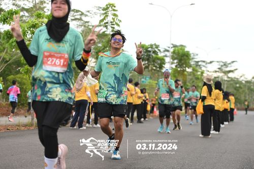 Race photo from Arutmin Borneo Run 2024