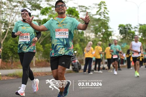 Race photo from Arutmin Borneo Run 2024