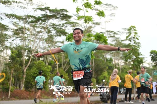 Race photo from Arutmin Borneo Run 2024