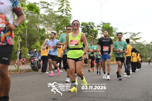 Race photo from Arutmin Borneo Run 2024