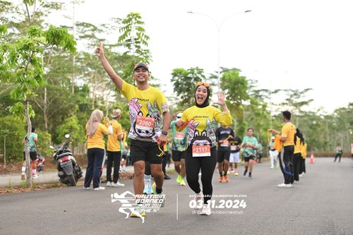 Race photo from Arutmin Borneo Run 2024