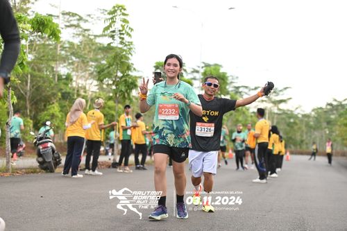 Race photo from Arutmin Borneo Run 2024