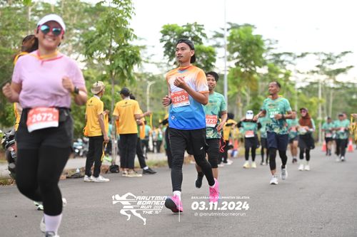 Race photo from Arutmin Borneo Run 2024