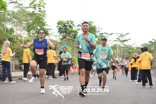 Race photo from Arutmin Borneo Run 2024