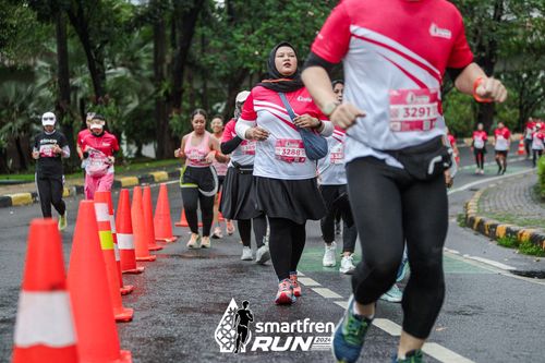 Race photo from Smartfren Run 2024