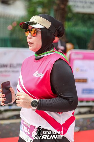 Race photo from Smartfren Run 2024