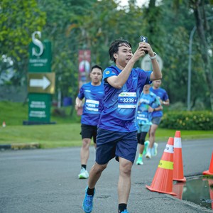 Race photo from BOGORUN 2026