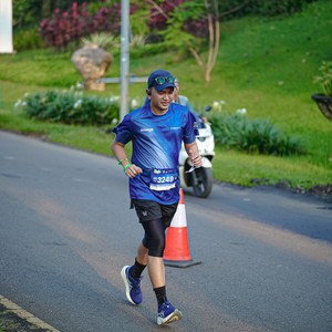 Race photo from BOGORUN 2026