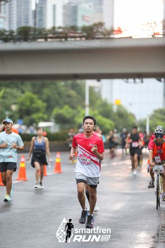 Race photo from Smartfren Run 2024