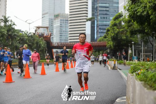 Race photo from Smartfren Run 2024
