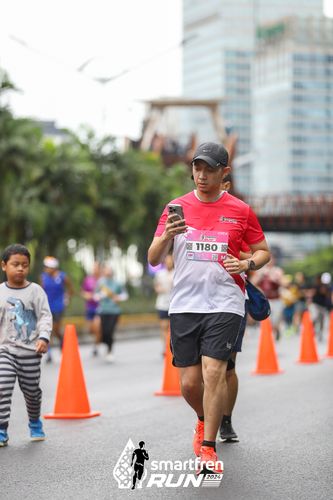Race photo from Smartfren Run 2024