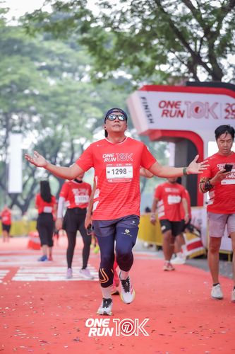 Race photo from ONE RUN 10K 2025