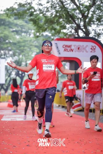 Race photo from ONE RUN 10K 2025