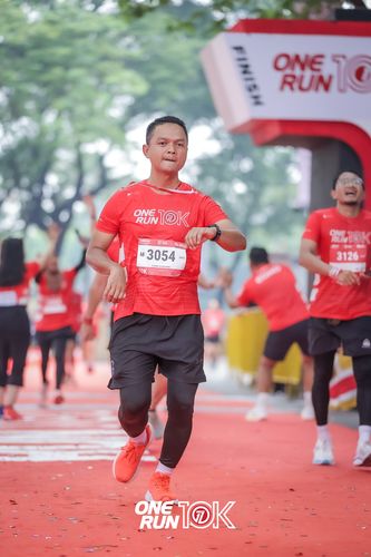 Race photo from ONE RUN 10K 2025