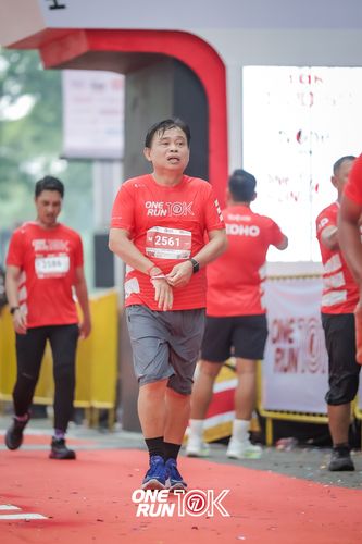 Race photo from ONE RUN 10K 2025