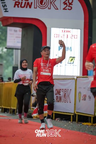 Race photo from ONE RUN 10K 2025
