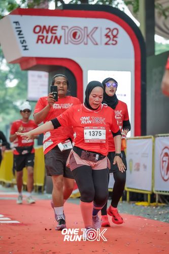 Race photo from ONE RUN 10K 2025