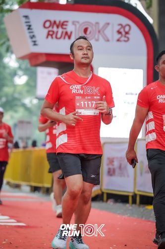 Race photo from ONE RUN 10K 2025