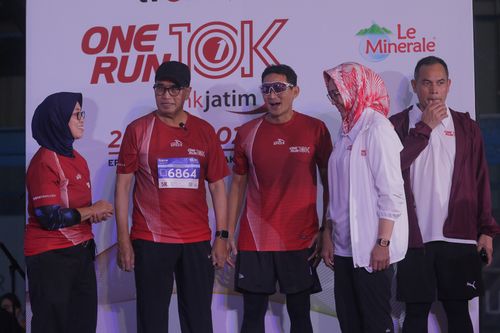 Race photo from ONE RUN 10 K