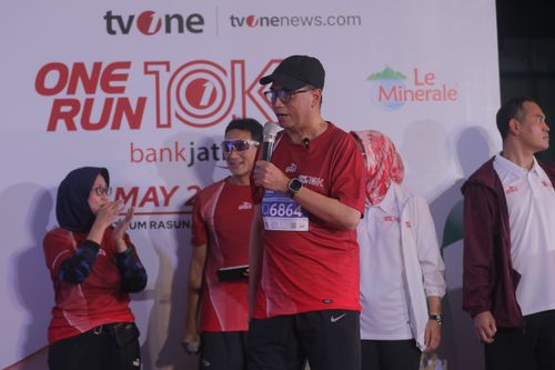 Race photo from ONE RUN 10 K