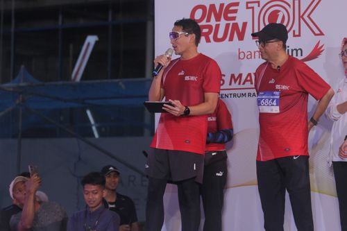 Race photo from ONE RUN 10 K