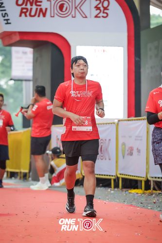 Race photo from ONE RUN 10K 2025