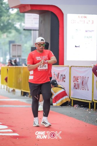 Race photo from ONE RUN 10K 2025