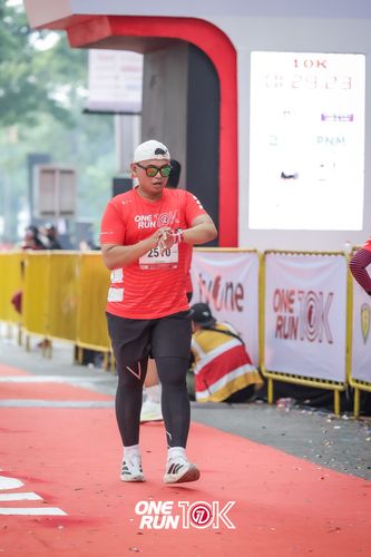 Race photo from ONE RUN 10K 2025