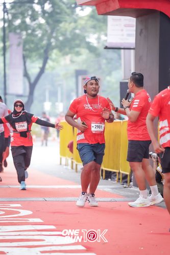 Race photo from ONE RUN 10K 2025