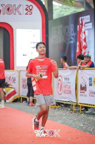 Race photo from ONE RUN 10K 2025