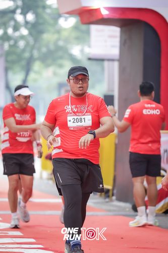 Race photo from ONE RUN 10K 2025