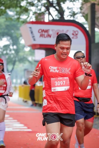 Race photo from ONE RUN 10K 2025