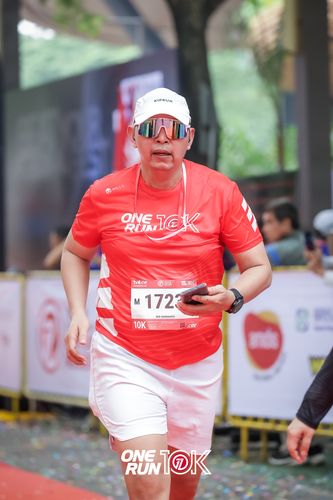 Race photo from ONE RUN 10K 2025