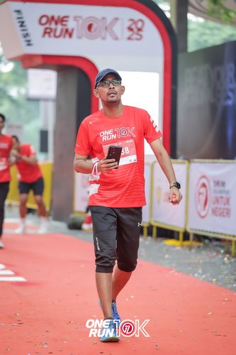 Race photo from ONE RUN 10K 2025
