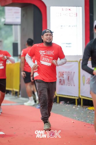 Race photo from ONE RUN 10K 2025