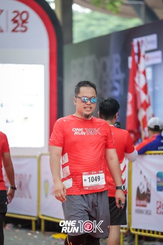 Race photo from ONE RUN 10K 2025