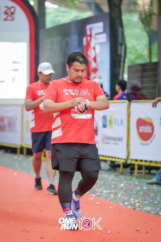 Race photo from ONE RUN 10K 2025