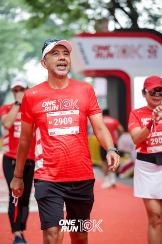 Race photo from ONE RUN 10K 2025