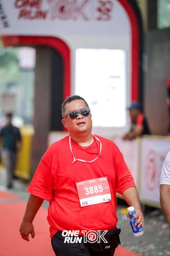 Race photo from ONE RUN 10K 2025