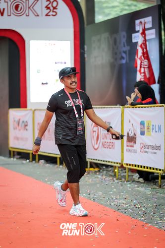 Race photo from ONE RUN 10K 2025
