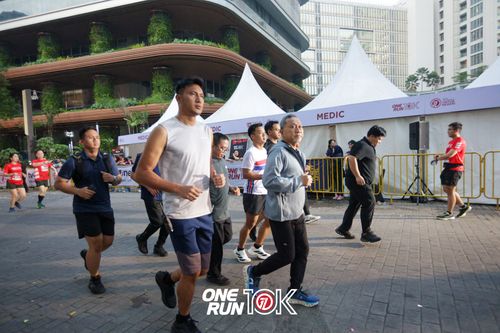 Race photo from ONE RUN 10K 2025