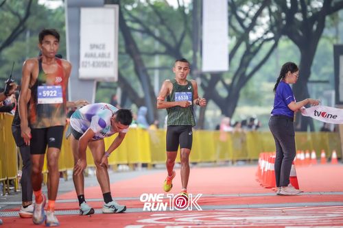 Race photo from ONE RUN 10K 2025