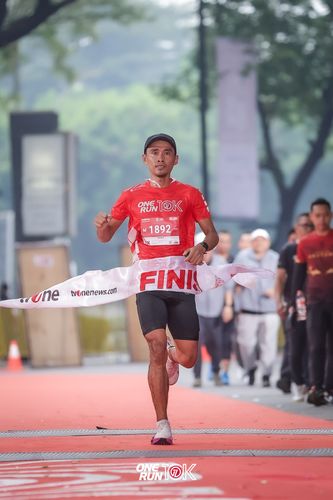 Race photo from ONE RUN 10K 2025