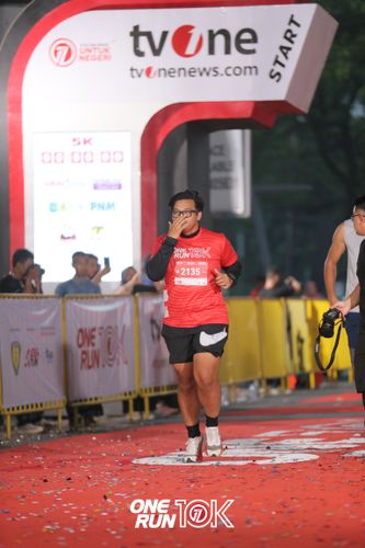 Race photo from ONE RUN 10K 2025