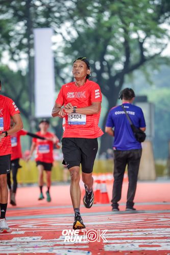 Race photo from ONE RUN 10K 2025