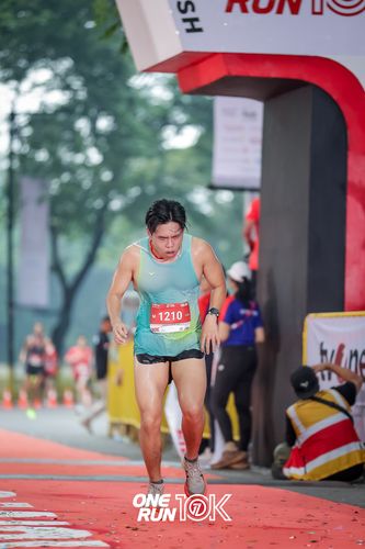 Race photo from ONE RUN 10K 2025