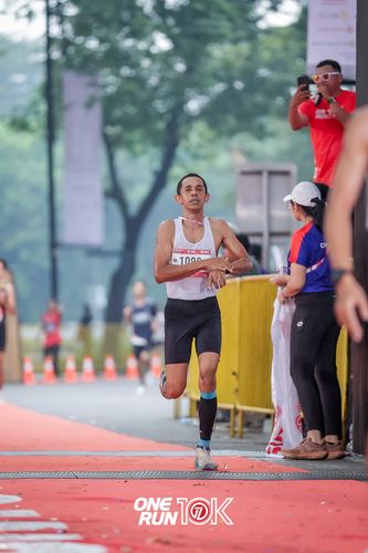 Race photo from ONE RUN 10K 2025