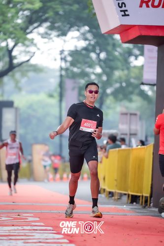 Race photo from ONE RUN 10K 2025
